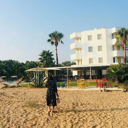 Skys Beach Hotel マナウガト エクステリア 写真