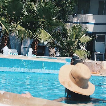 Skys Beach Hotel マナウガト エクステリア 写真