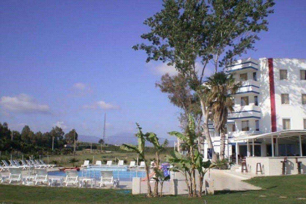 Skys Beach Hotel マナウガト エクステリア 写真
