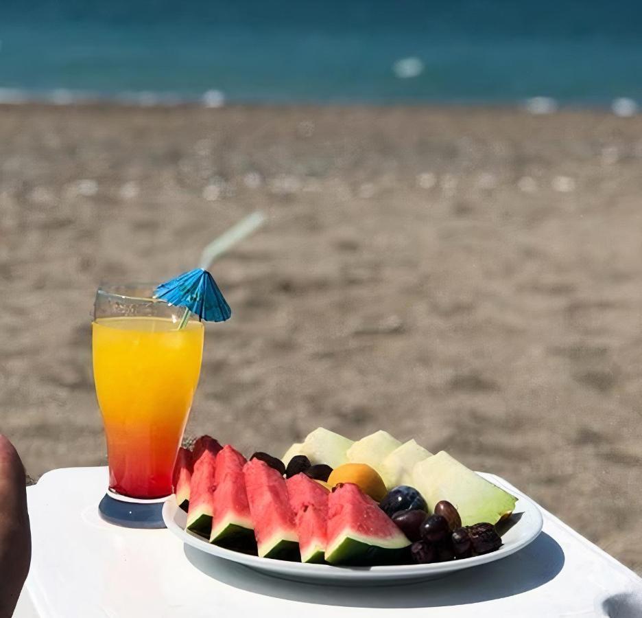 Skys Beach Hotel マナウガト エクステリア 写真
