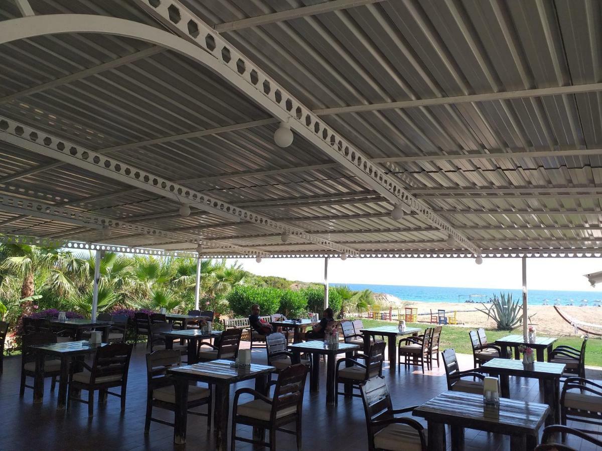 Skys Beach Hotel マナウガト エクステリア 写真